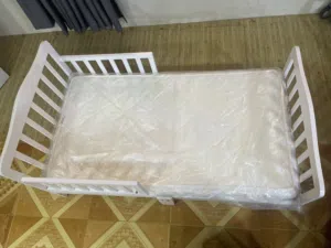سرير اطفال مستخدم