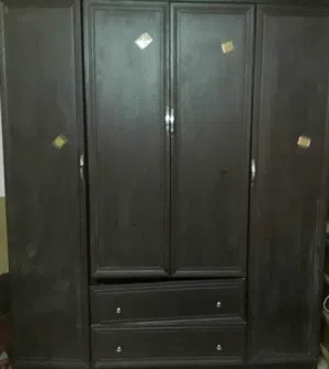 خزانة كبيرة