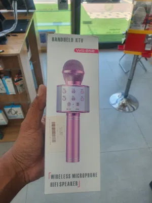 HANDHELD KTV Wireless Microphone HiFi Speaker (WS-858)