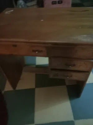 مكتب خشب بالادراج