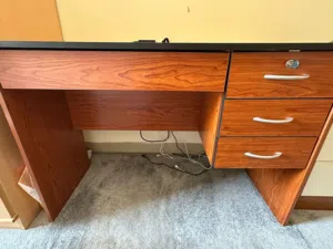 Study desk with 3 drawers