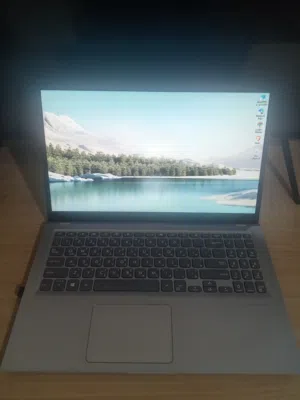 لابتوب نوع ASUS بحاله الجديد