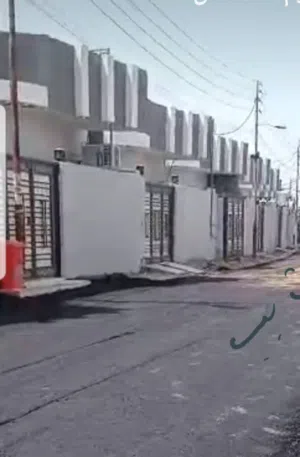 بيت للبيع في مجمع عالم الرواد