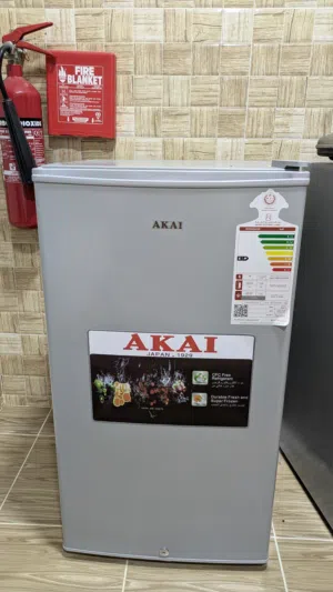 Akai Fridge/Freezer. 91 litres. only 5 months old