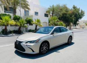 *LEXUS ES-350.2023*  *Single owner & zero accident*under warranty* *Bahrain agency service* Model -