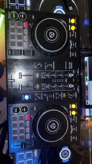 Ddj400 dj console