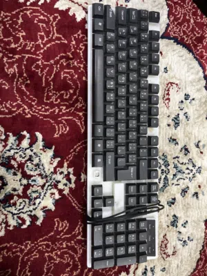 كيبورد ابيض واسود مع سلك  +RGB