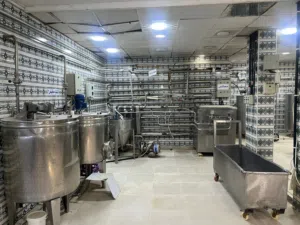 مصنع  البان واجبان مجهز بالكامل كلفة التأسيس 180 الف دينار ماخذ جميع الموفقات للبيع