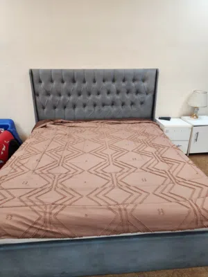 غرفة نوم للبيع