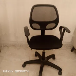 كرسي مكتب للبيع مستخدم استخدام بسيط جدا