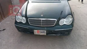 مارسيدس كومبريسو 2001