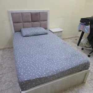 single bed complete new mattress and almirah