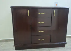 تسريحه تفصيل من قشر البلوط مستعمل