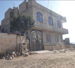 لبيع عماره لبيع بنص القيمه