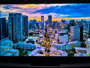 شاشة TCL QLED C735