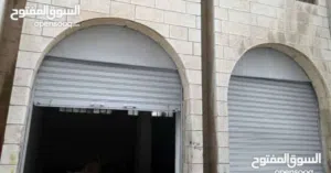 مستودع بابين مساحة 65 م + 65 م سدة ، التأجير فقط كمستودعات
