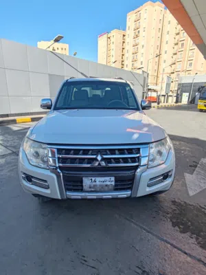 Used Mitsubishi Pajero in Farwaniya