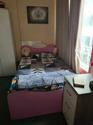 for a girl room to share in khalidiya