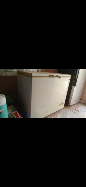 ثلاجه مستعمله نظيفه مطلوب 40