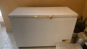 فريزر حجم كبير وثلاجه 150 لتر وثلاجه عرض حجم كبير وثلاجه حجم صغير وسرير اطفال بطاوله طعام وميكرويف