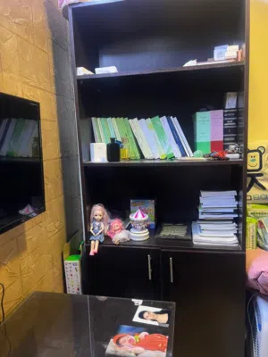 مكتبة و مكتب وكرسي مكتب دوار