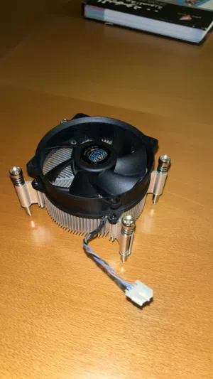 * مبرد Cooler Master قياسي (Stock Cooler)