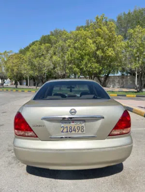 Nissan Sunny 2004