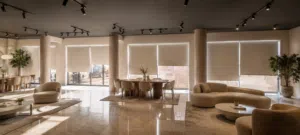 ستائر عازلة للحرارة والشمس  Heat and sun-blocking blinds