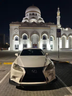 Lexus  is 250 2010