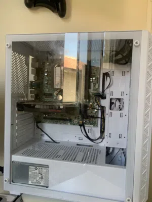 بيسي جيمينج للبيع فيه مشكلة وحدة السعر في الخاص