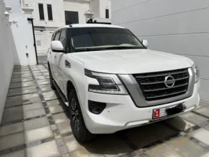 نيسان باترول 2020 se v6 صبغه وكالة ممشى 229 الف مسرفس بالكامل مطلوب 100 + رقم السيارة للبيع 125 الف