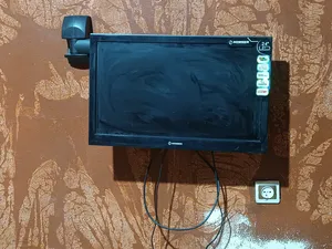 Green Home . LED . 23 inch0