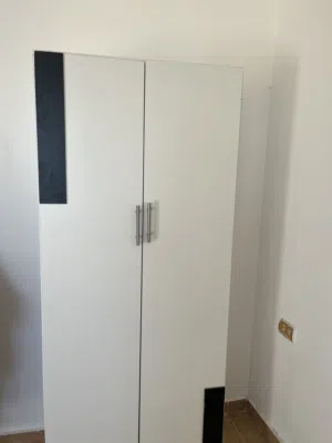 غرفة نوم مع غاز مع موكيت