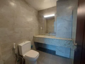 5+ floors . 8000 m2 . Landlord4