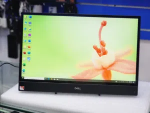DELL ALL IN ONE COMPUTER WITH TOUCHSCREEN AMD PROCESSOR 8GB RAM 256GB SSD FREE DELIVERY ALL OMAN