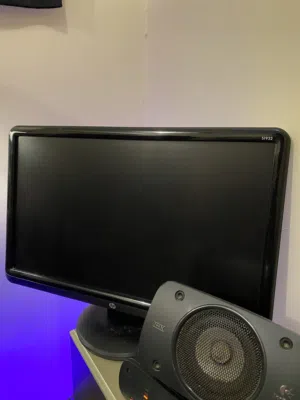 HP 18.5 inch LCD colored monitor