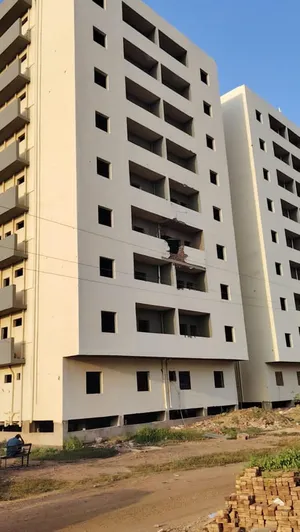 3 Bedrooms . 2 Bathrooms . 130 m24