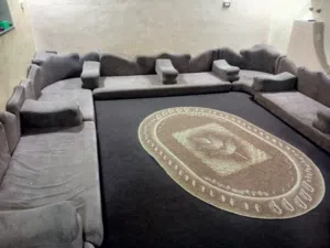 فرشات ومجلس عربي للبيع