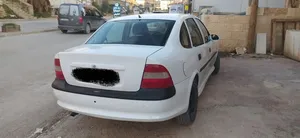 اوبل-فيكترا-2000-بنزين