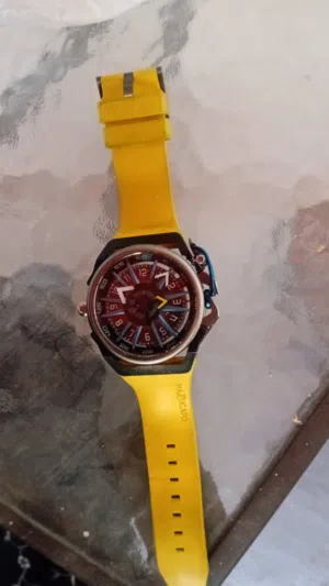 ساعة اصليه Mazucato وتعتبر جديدة دبل فيس