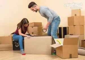 كراتين بوكساث للشحن والتغليف البضائع أثناء عملية النقل البضائع بعمان