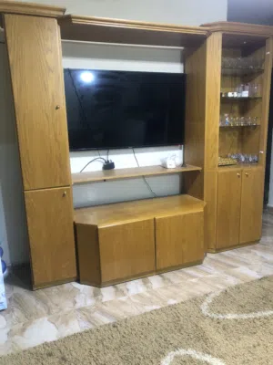بوفيه خشب نضيف للبيع