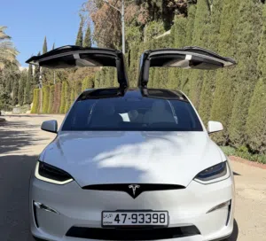 Tesla Model X 