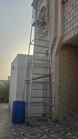 سلم بعجلات للبيع