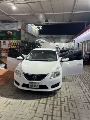 Nissan tiida for sale