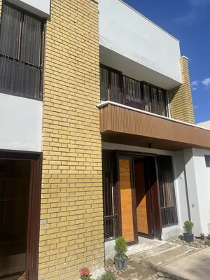 450 m2 3 Bedrooms Apartments for Rent in Baghdad Harthiya