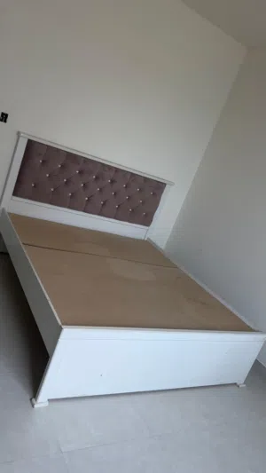 سرير مقاس 180x200