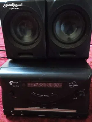 مسجل مع سماعات مستعمل