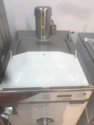 Restaurants Equipments . New0