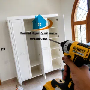 فني اثاث منزلي و مطابخ فك و تركيب و صيانة بخبرة و دقة عاليه في طرابلس و ضواحيها